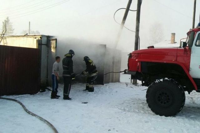В Зиме мужчина и 5-летний ребенок получили ожоги из-за воспламенения газа