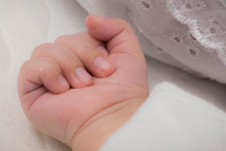Пособие при рождении первого ребенка начнут выплачивать в Иркутской области с 1 января 2021 года