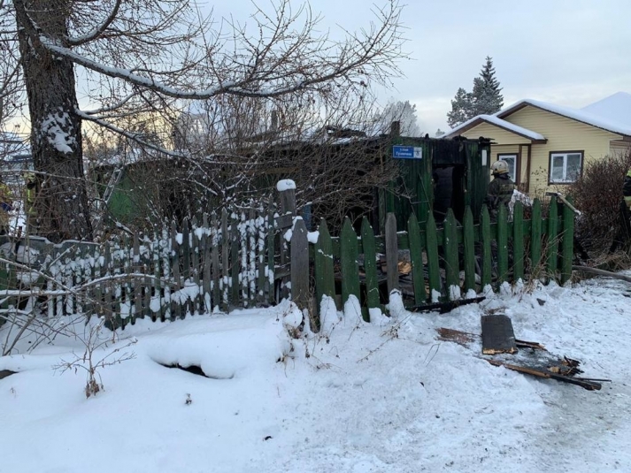 Мужчина погиб на пожаре в садоводстве Родник в Иркутске