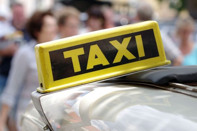 Иркутский таксист оплатил переводчика для фейкового иностранного пассажира
