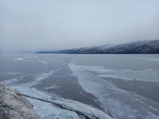 Жителя Приангарья оштрафуют за экстремальную поездку по байкальскому льду