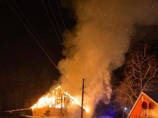 Обстановка по пожарам в Иркутской области на 15 января: жертв нет