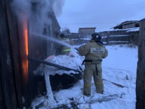 Три человека погибли на пожарах в Иркутской области в ночь на 16 января