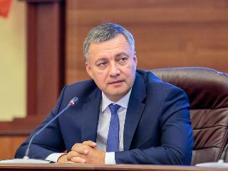 Игорь Кобзев подписал распоряжение о вакцинации в Иркутской области