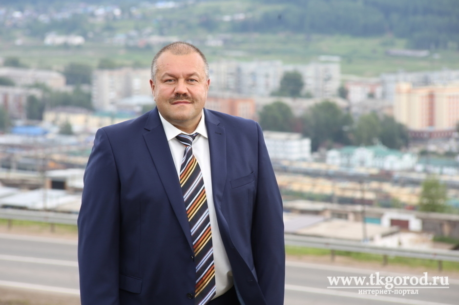 Заявление главы Усть-Кута Александра Душина об отставке отклонено Думой и направлено в прокуратуру на экспертизу