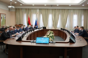 Сотрудничество Иркутской области и Республики Беларусь в сфере поставок в регион специализированной техники обсудили в Правительстве Приангарья