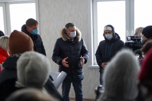 Игорь Кобзев провел выездное совещание по вопросу ввода в эксплуатацию многоквартирного дома для детей-сирот в Иркутске