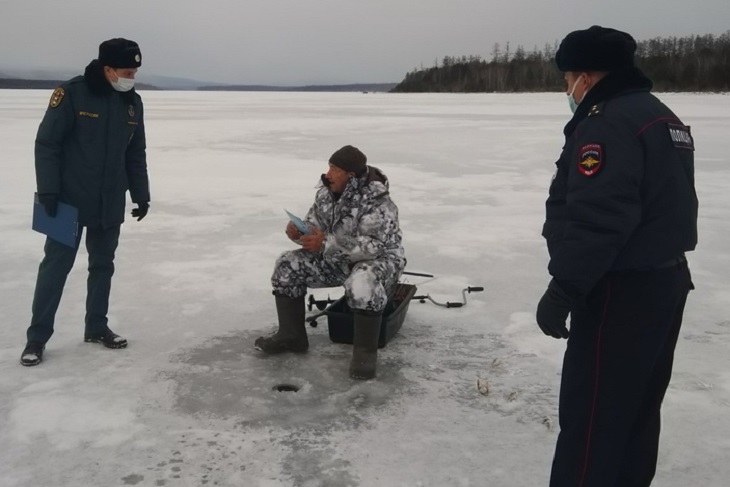 Акция «Безопасный лёд» стартовала в Иркутской области с 25 января