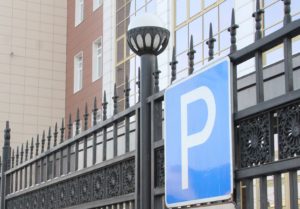 Парковку на пересечении улиц Карла Маркса и 5-й Армии в Иркутске запретят с 29 января