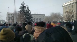 СМИ сообщили о более 20 задержанных во время несанкционированной акции в Иркутске