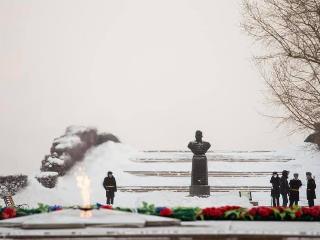 Митинг памяти дважды Героя СССР Афанасия Белобородова прошёл в Иркутске