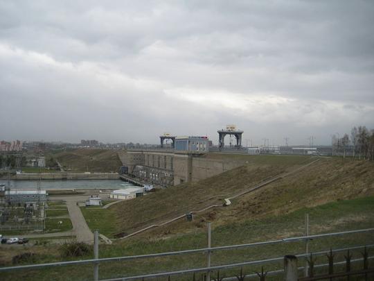 Работников Иркутской ГЭС эвакуировали из-за подозрительной сумки