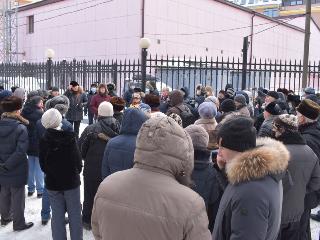 Несколько десятков человек пришли на встречу с депутатами от КПРФ в Иркутскe
