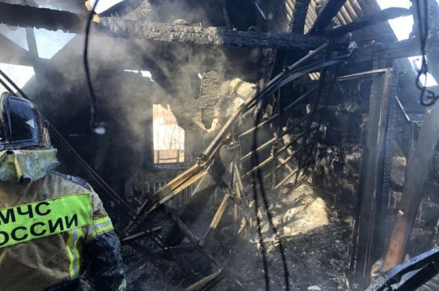 Пять человек пострадали на пожарах в праздничные выходные в Приангарье