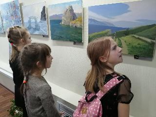 Выставка "Область Искусства" открылась в Куйтуне