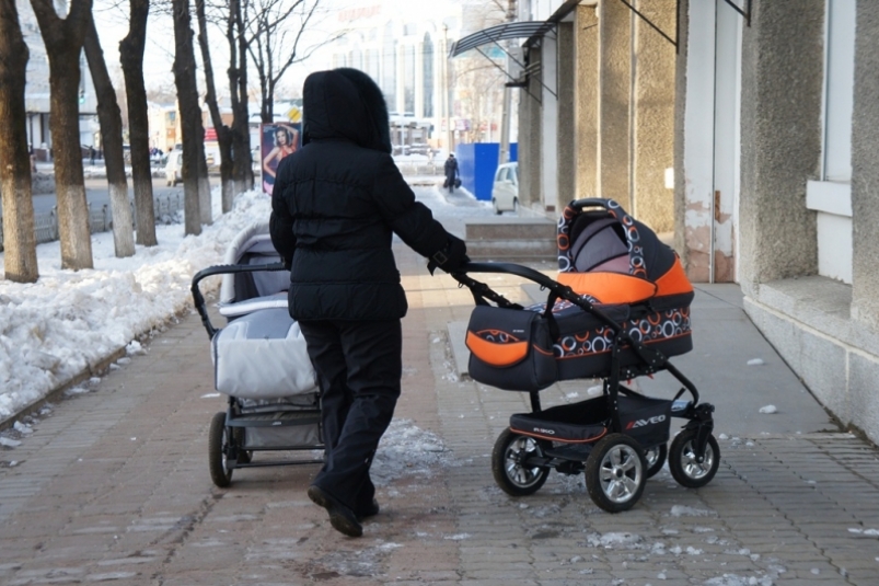 У многодетных родителей в России появляется больше прав