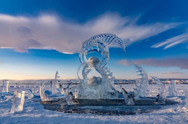 «Ростелеком» приглашает на Байкал полюбоваться ледяными скульптурами