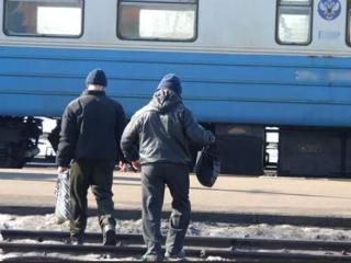Три подростка - хулигана обкидали камнями поезд в Иркутской области