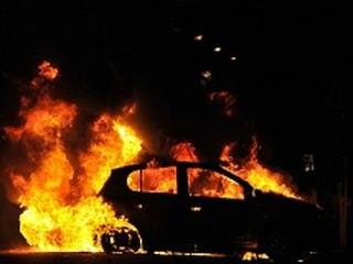 В Иркутске и Ангарске ночью сгорели автомобили