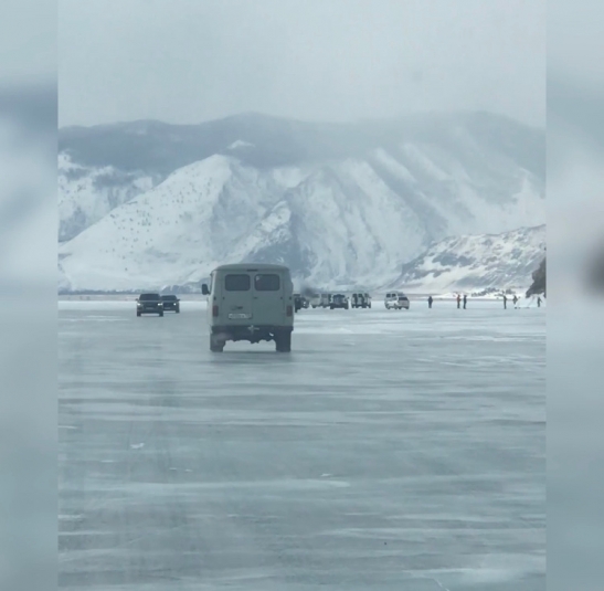 Мужчину задержали за перевозку пассажиров по Байкалу вне ледовой переправы