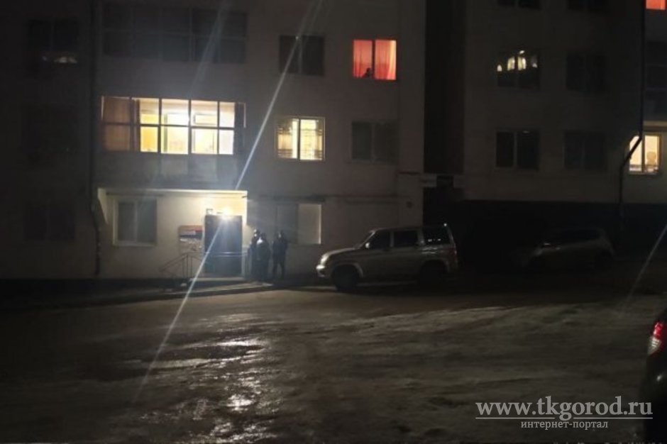 В Иркутске мужчина заперся дома с двухлетним ребёнком и угрожал поджогом