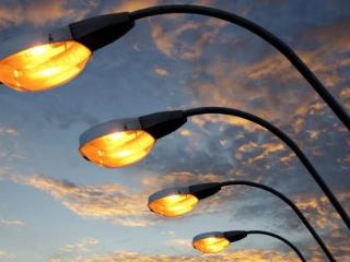 Иркутская электросетевая компания сообщила куда можно обращаться по вопросам уличного освещения