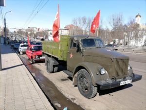 В Иркутске полиция оштрафовала участников автопробега музея ретро техники