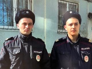 Полицейские в Усолье-Сибирском спасли из пожара мужчину