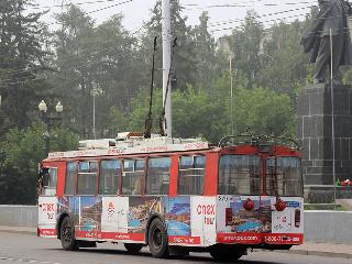 Вице-мэру Иркутска не понравилась реклама колготок на автобусах
