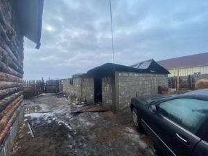 Десять лошадей погибло на пожаре в деревне Турская Иркутского района