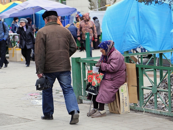 В Госдуме предложили разогнать правительство из-за низких пенсий