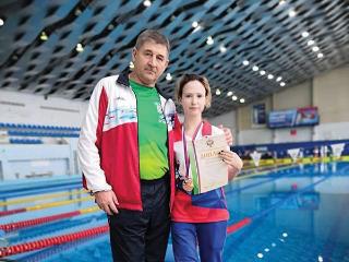 Полина Антипина завоевала две серебряные медали чемпионата России по плаванию среди лиц с ПОДА