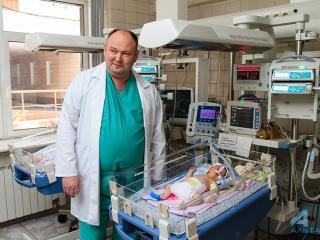 Известный детский хирург Юрий Козлов получил премию «Человек–поступок»