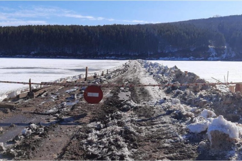 Семь ледовых переправ продолжают действовать в Иркутской области