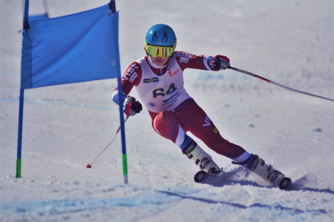 Иркутские горнолыжники заняли второе место на XIV турнире городов Сибири и Дальнего Востока