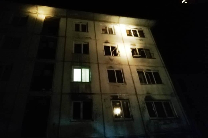 15 человек спасли при пожаре в Усолье-Сибирском