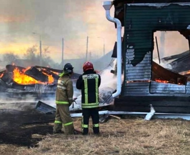 Трое человек погибли на пожарах в Иркутской области за сутки