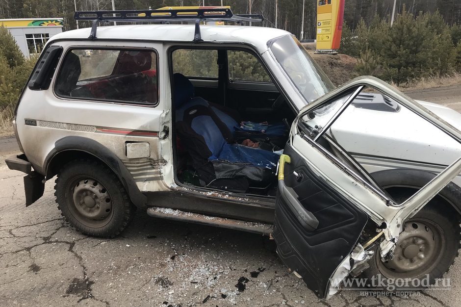 Пенсионерка пострадала при столкновении лесовоза и легкового автомобиля в Братском районе