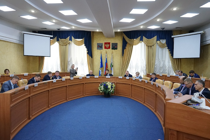 В Иркутске приоритетность строительства поликлиник определят с учетом мнения депутатов