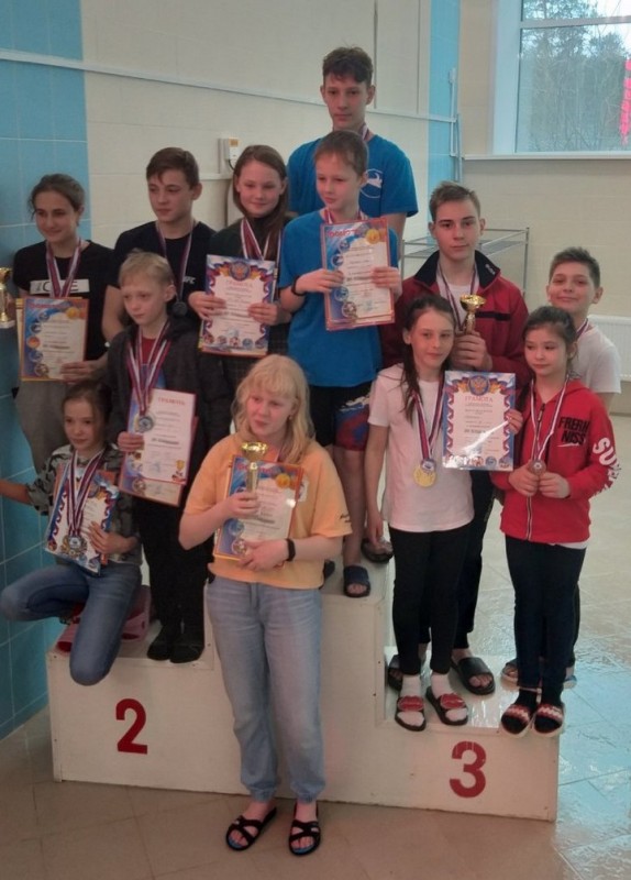 Бирюсинские пловцы завоевали россыпь медалей на соревнованиях в Саянске