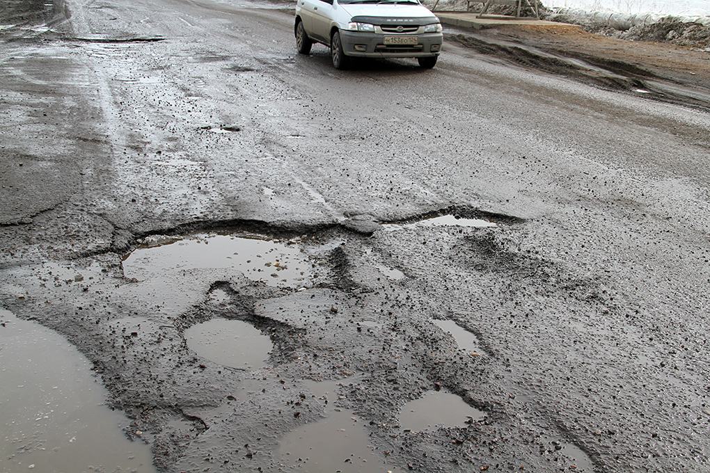 За плохие дороги администрацию Тайшета за год оштрафовали на 600 000 рублей