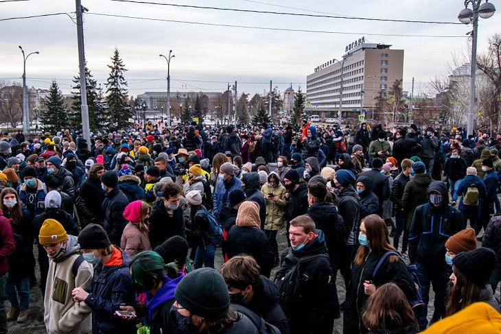 Несанкционированный митинг в поддержку Навального прошёл в Иркутске 21 апреля