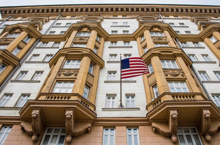 Посольство США в Москве прекратит выдачу виз с 12 мая