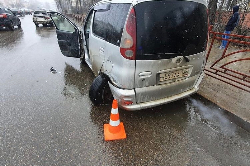 Два человека погибли и еще 27 пострадали в ДТП в Иркутске и пригороде за неделю