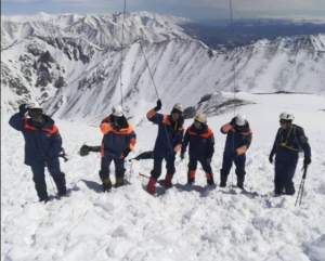 Спасатели нашли тела еще двух туристов попавших под лавину в Бурятии