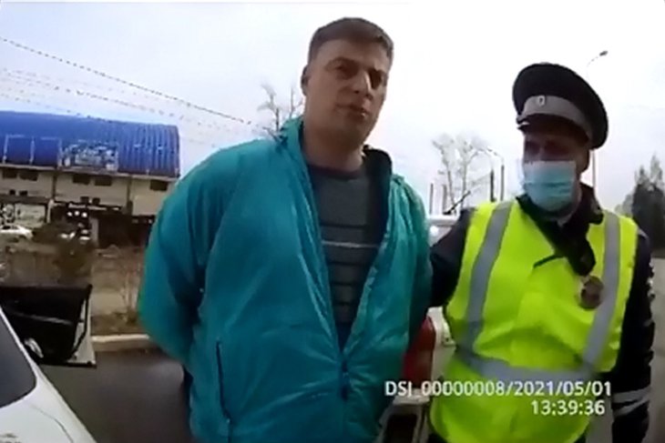 В Иркутске пьяный водитель Toyota Mark-2 совершил ДТП, скрываясь от полицейских