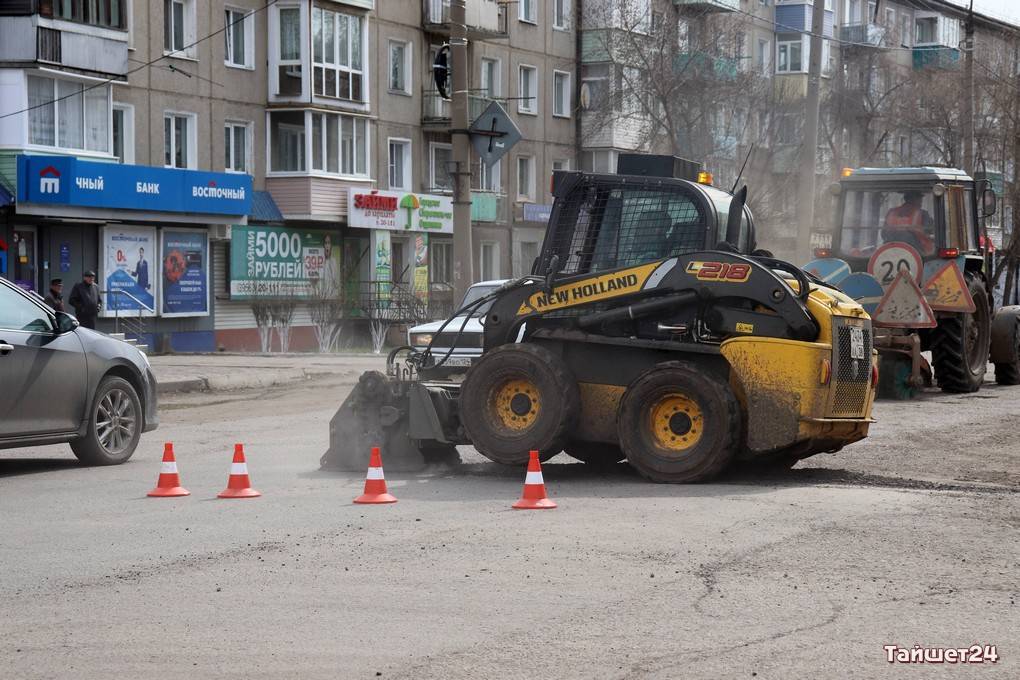 В Тайшете в рамках проекта «Народные инициативы» начали ремонт дорог
