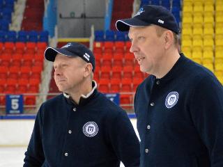 Хоккей с мячом: «Иркутский Политех» сыграл серию товарищеских игр в Хабаровске
