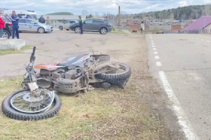 В Ангарском районе погиб водитель при опрокидывании мотоцикла Racer