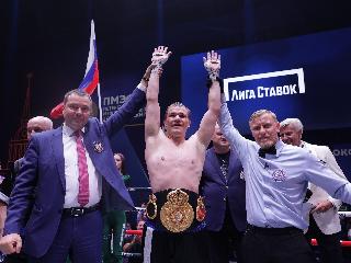Боксер-профессионал из Братска Федор Чудинов выиграл главный бой в рамках Петербургского международного экономического форума.